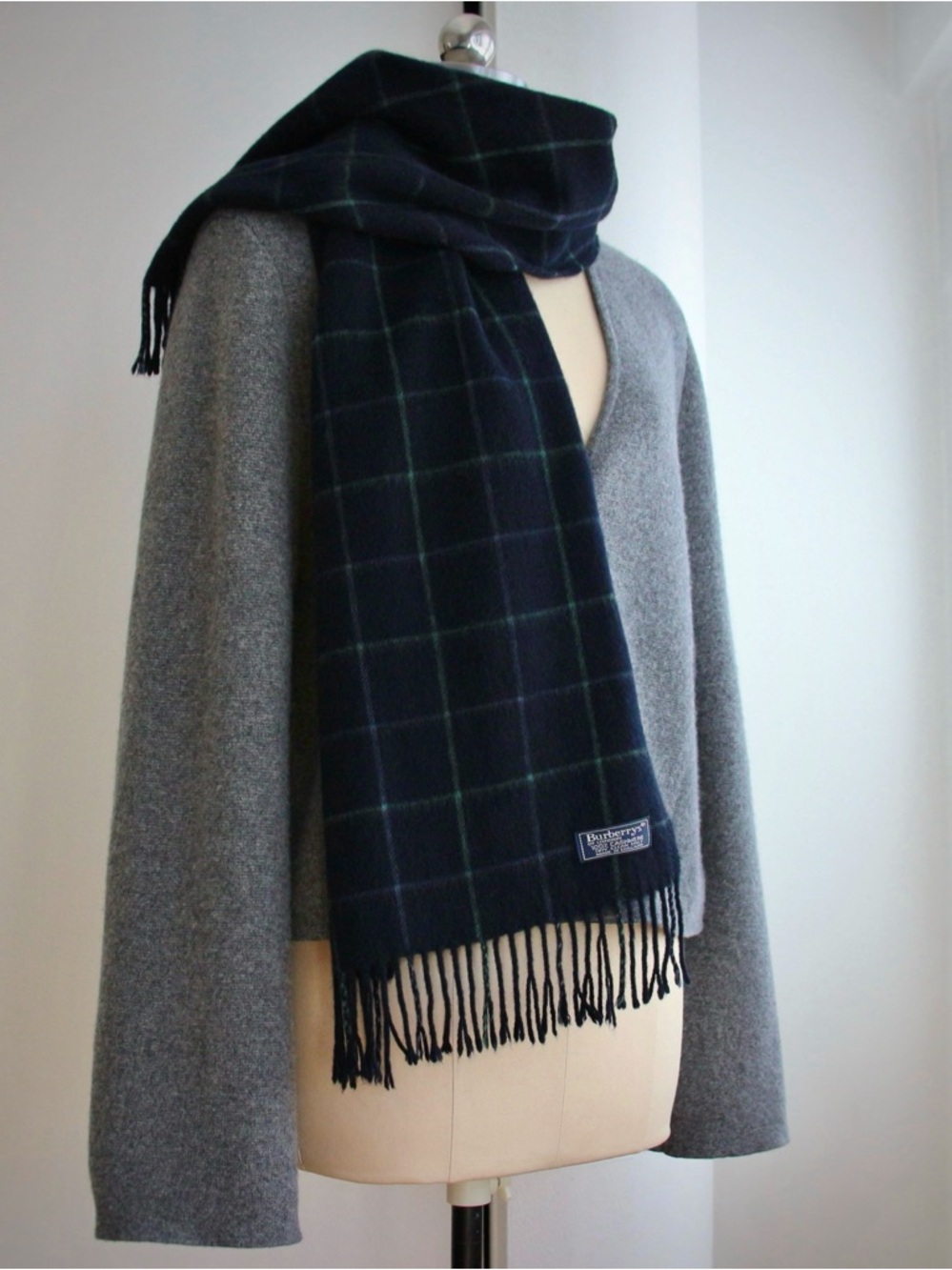 1990's Burberrys Cashmere Navy Plaid Scarf